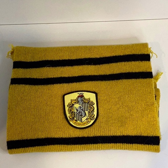 🦄 Harry Potter Hufflepuff wool knit scarf - Picture 4 of 9